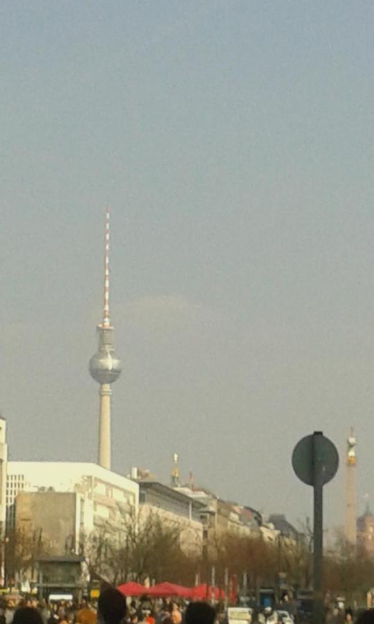 Berlin - Schoenefeld Gruene Wohnung エクステリア 写真