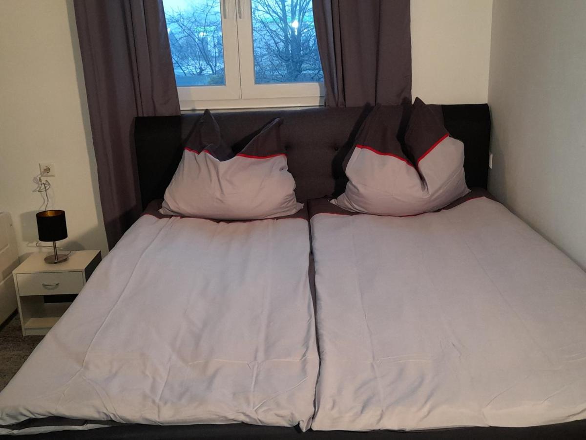 Berlin - Schoenefeld Gruene Wohnung エクステリア 写真