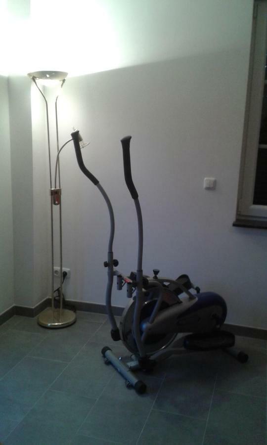 Berlin - Schoenefeld Gruene Wohnung エクステリア 写真
